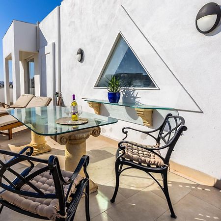 Ferienwohnung Stunning - Seaview Penthouse 3-Bed + Parking Sliema Exterior foto