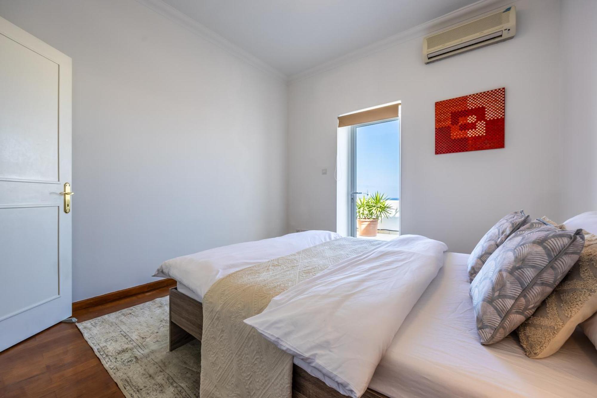 Ferienwohnung Stunning - Seaview Penthouse 3-Bed + Parking Sliema Exterior foto